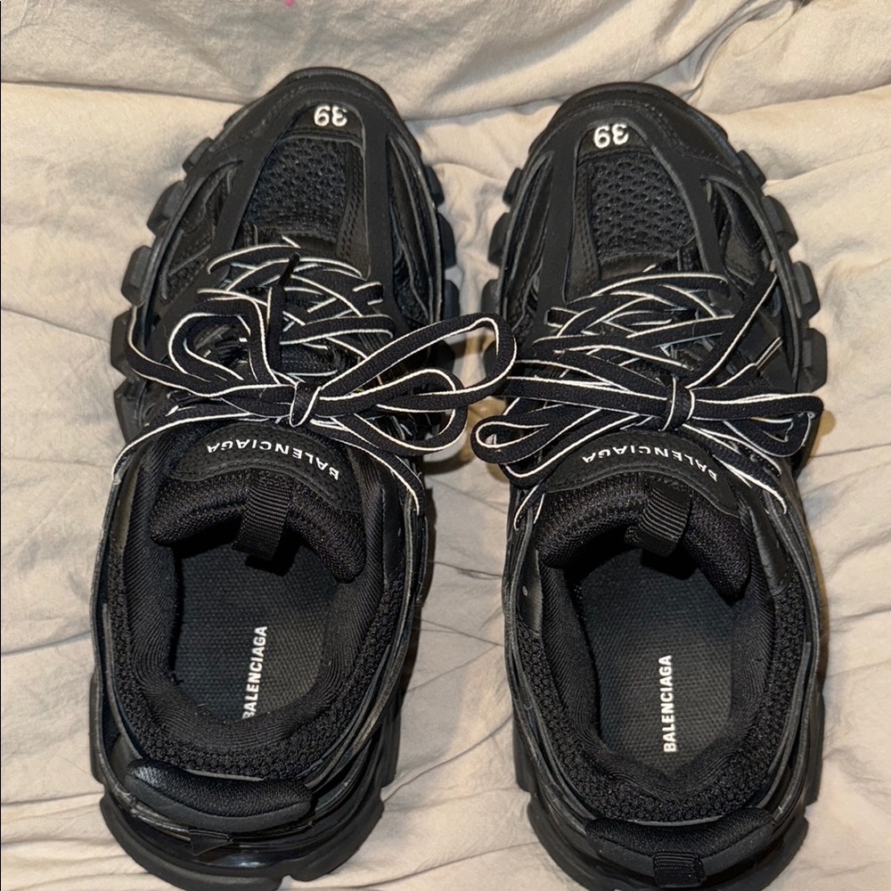 Balenciaga Black Athletic Shoes with Chunky Sole size 39 EUR SIZE